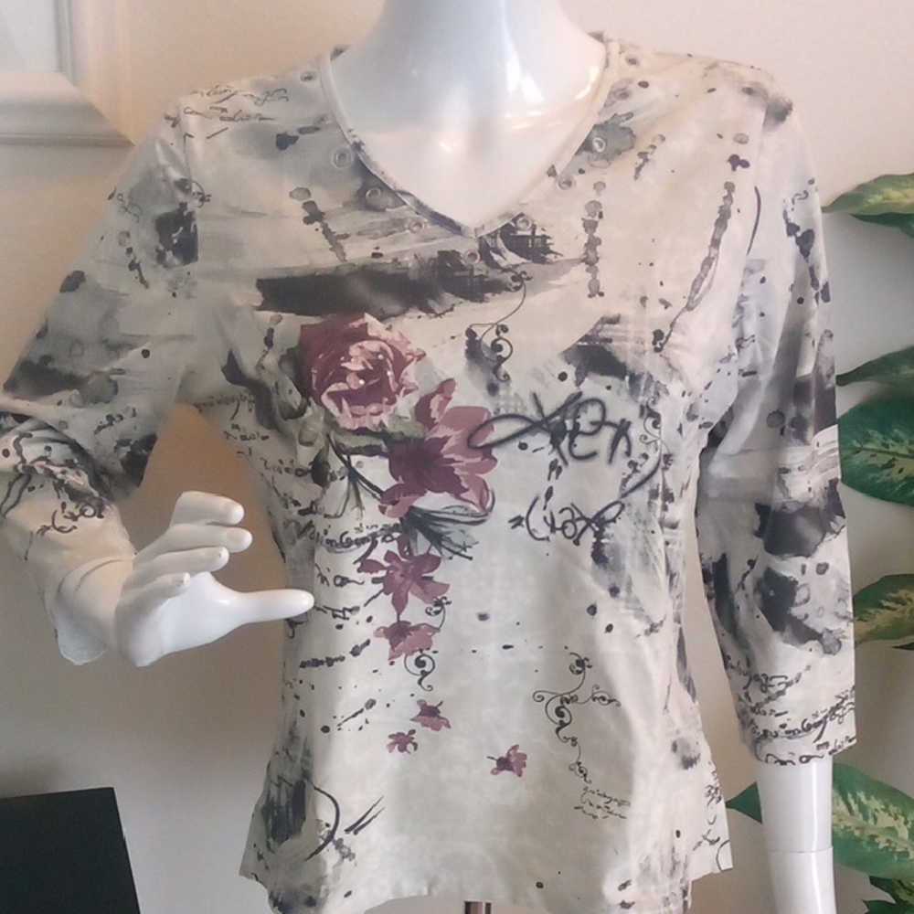 Floral Print Women's Top by Canadian Graffiti - Size L